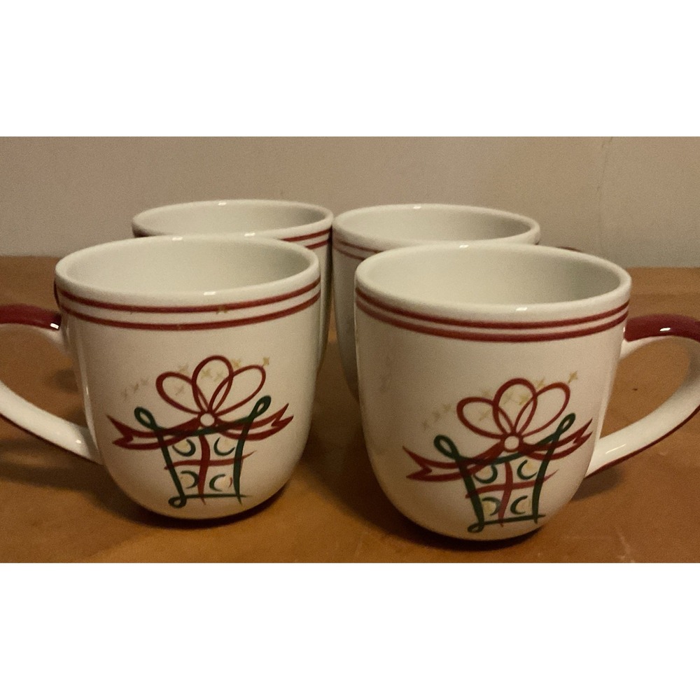 Set‎ Of 4 Pier 1 Earthenware Christmas Present Coffee Mugs